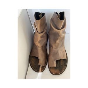 lost found ria dunn sandals Sz 41 / 1 Toe Shoes